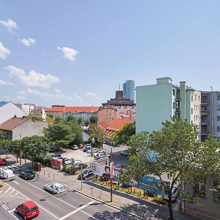 Cozy & Spacious Family Stay Near Train Station Bratislava Exterior photo